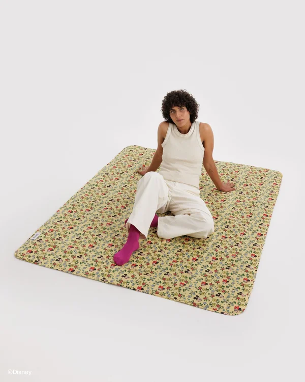 Puffy Picnic Blanket - Storybook Floral - Material: ripstop-nylon
